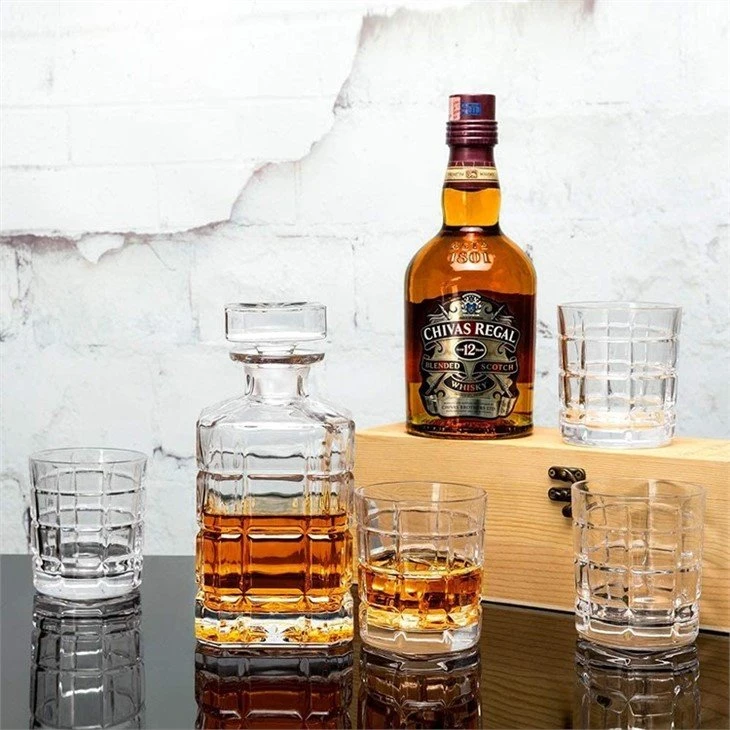 whiskey decanter sets with glass4