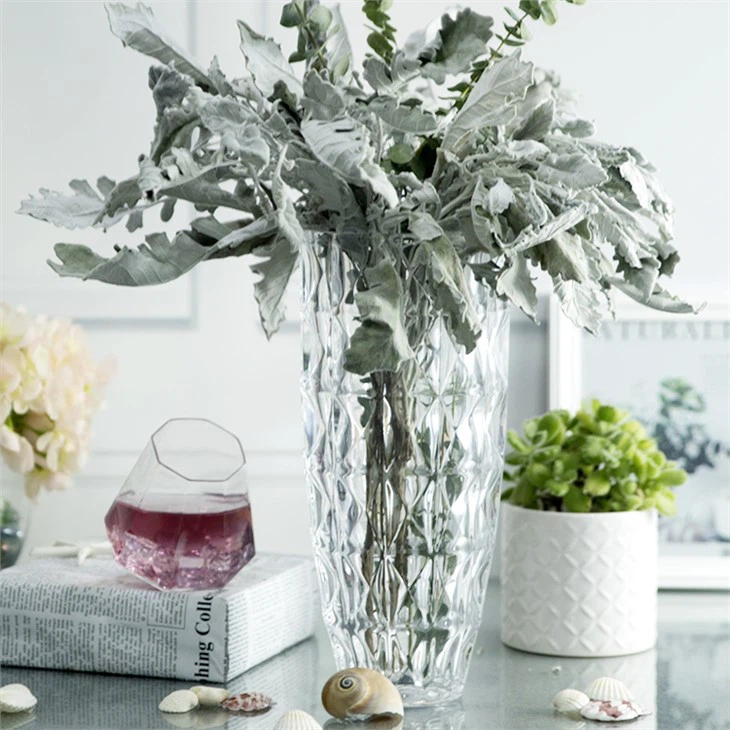 Classic Glass Bud Vase