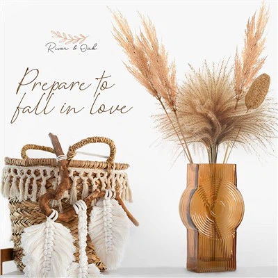 Dzintara stikla vāze mūsdienīgam interjeram