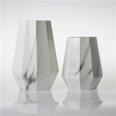 Kāzu ziedu vāzes lielapjoma